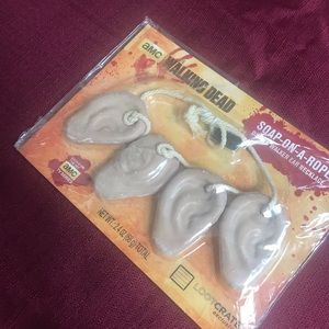 WalkingDead- Daryls Walker Ear Necklace